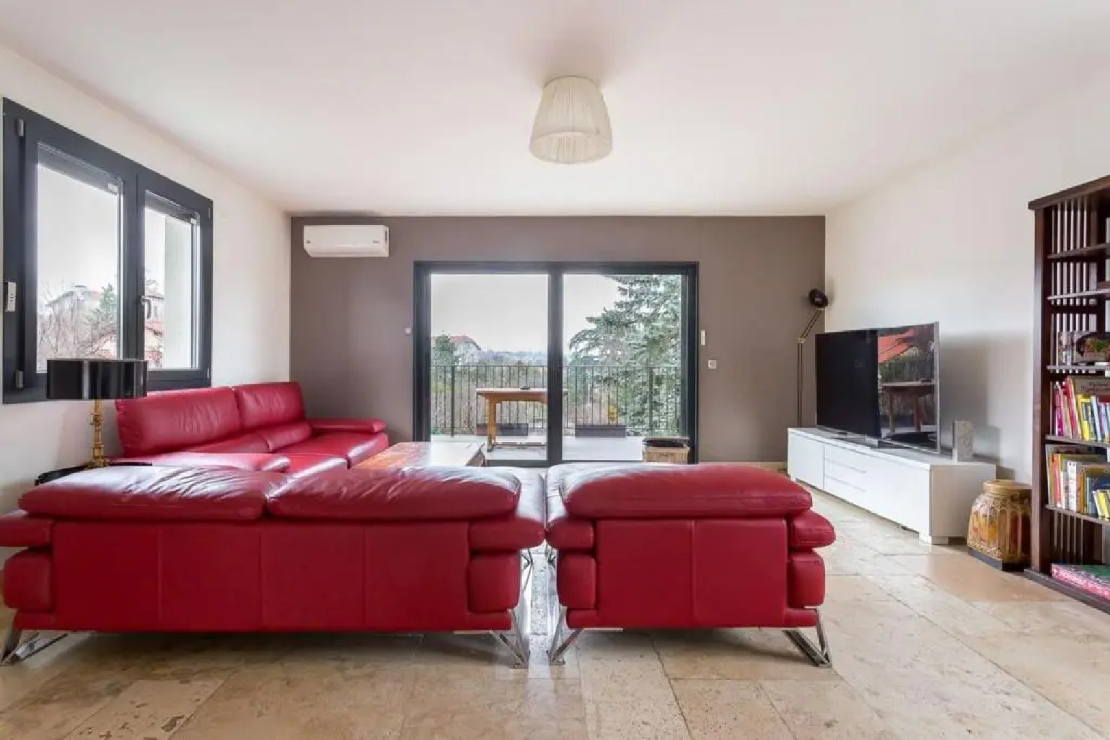 Maison 10min de Lyon - Piscine et Parking