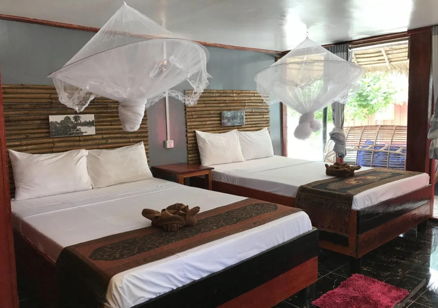 Pura Vita Resort