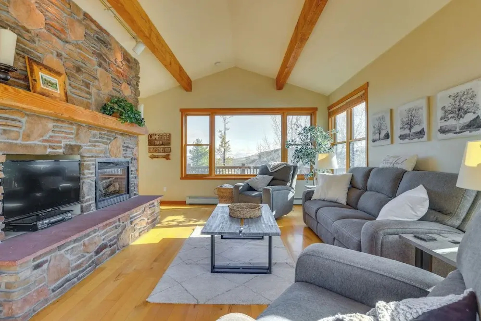 Private Hot Tub: Scenic Granby Vacation Rental!