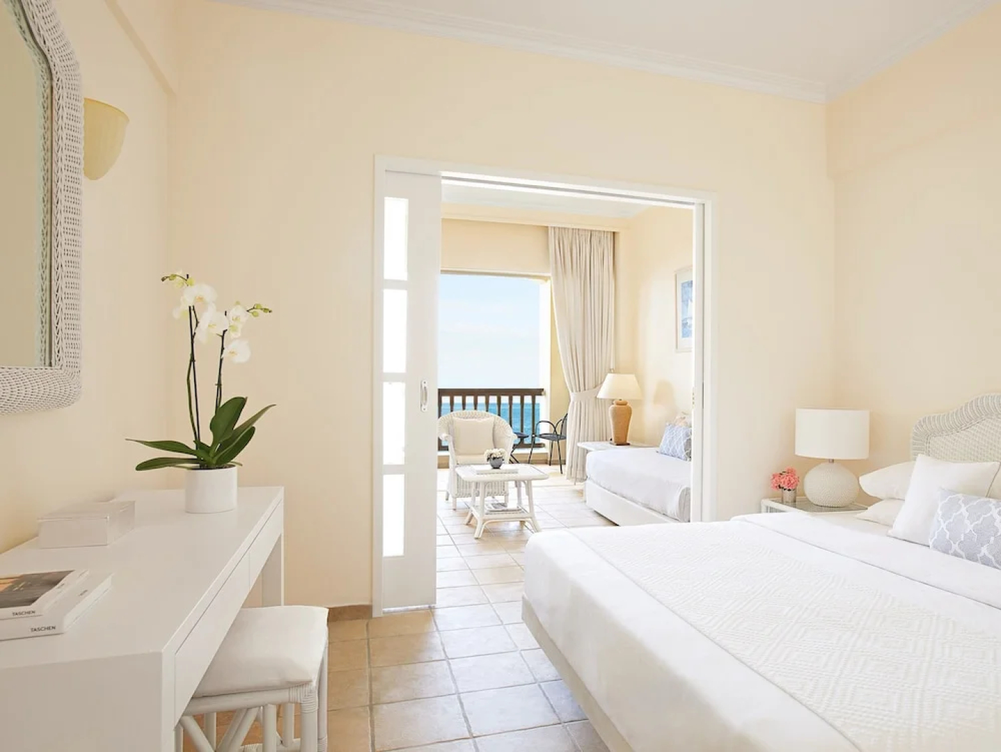 Club Marine Palace & Suites