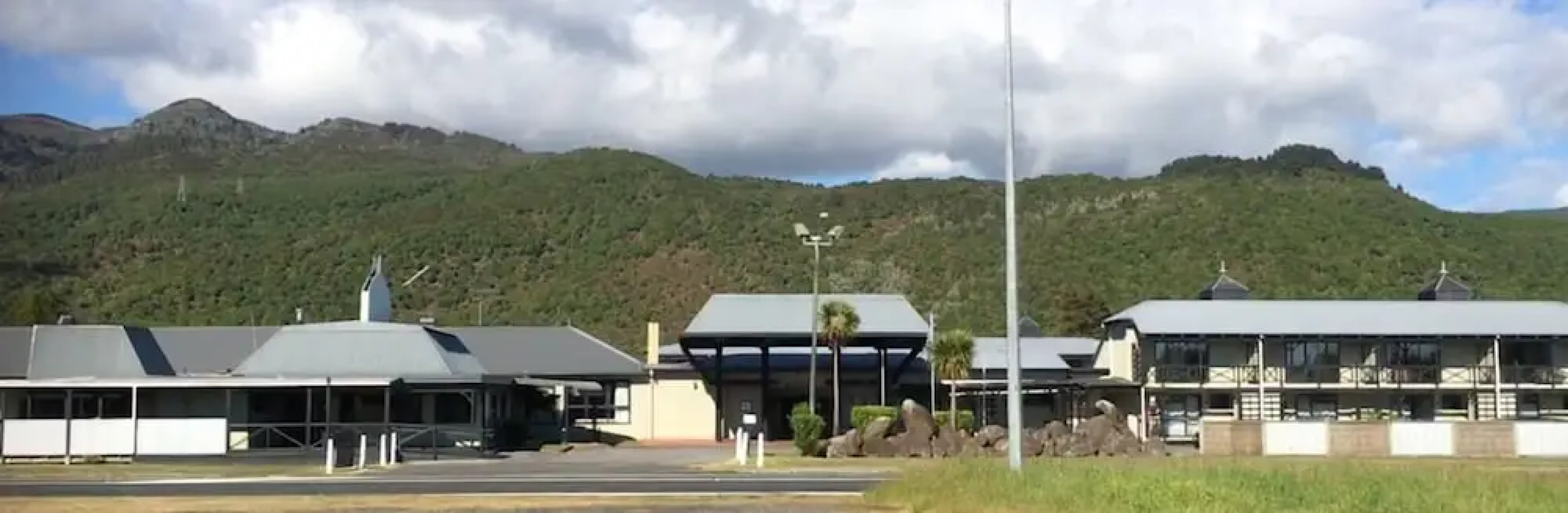 Tokaanu Hotel