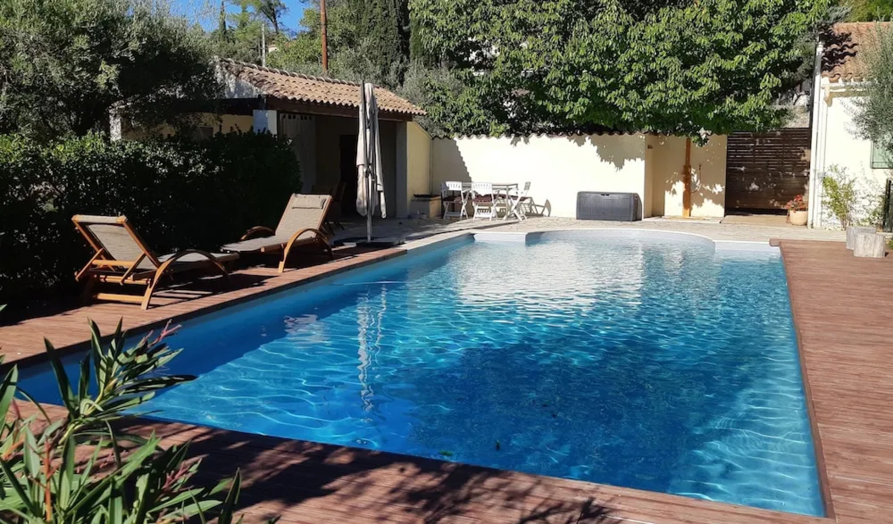 Au Mas des Voyageurs