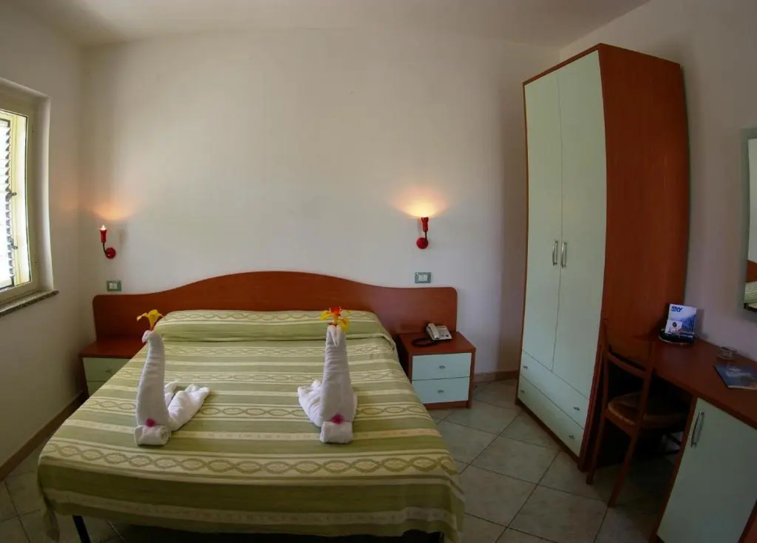 Graceland rooms and suites