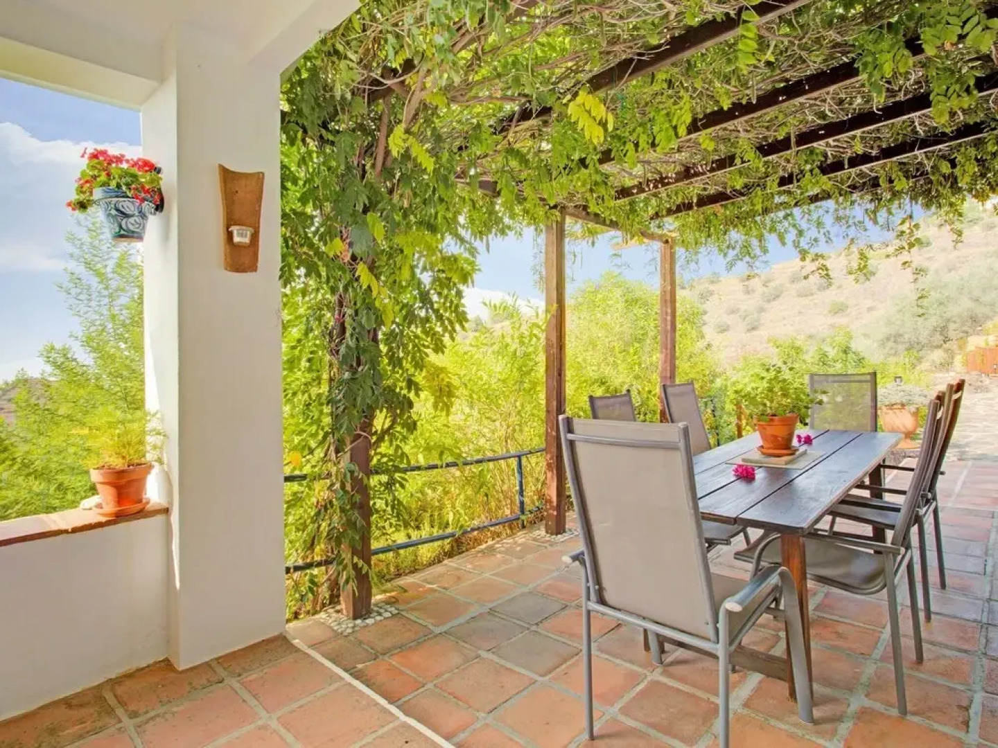 Serene Holiday Home in Sayalonga With Private Pool