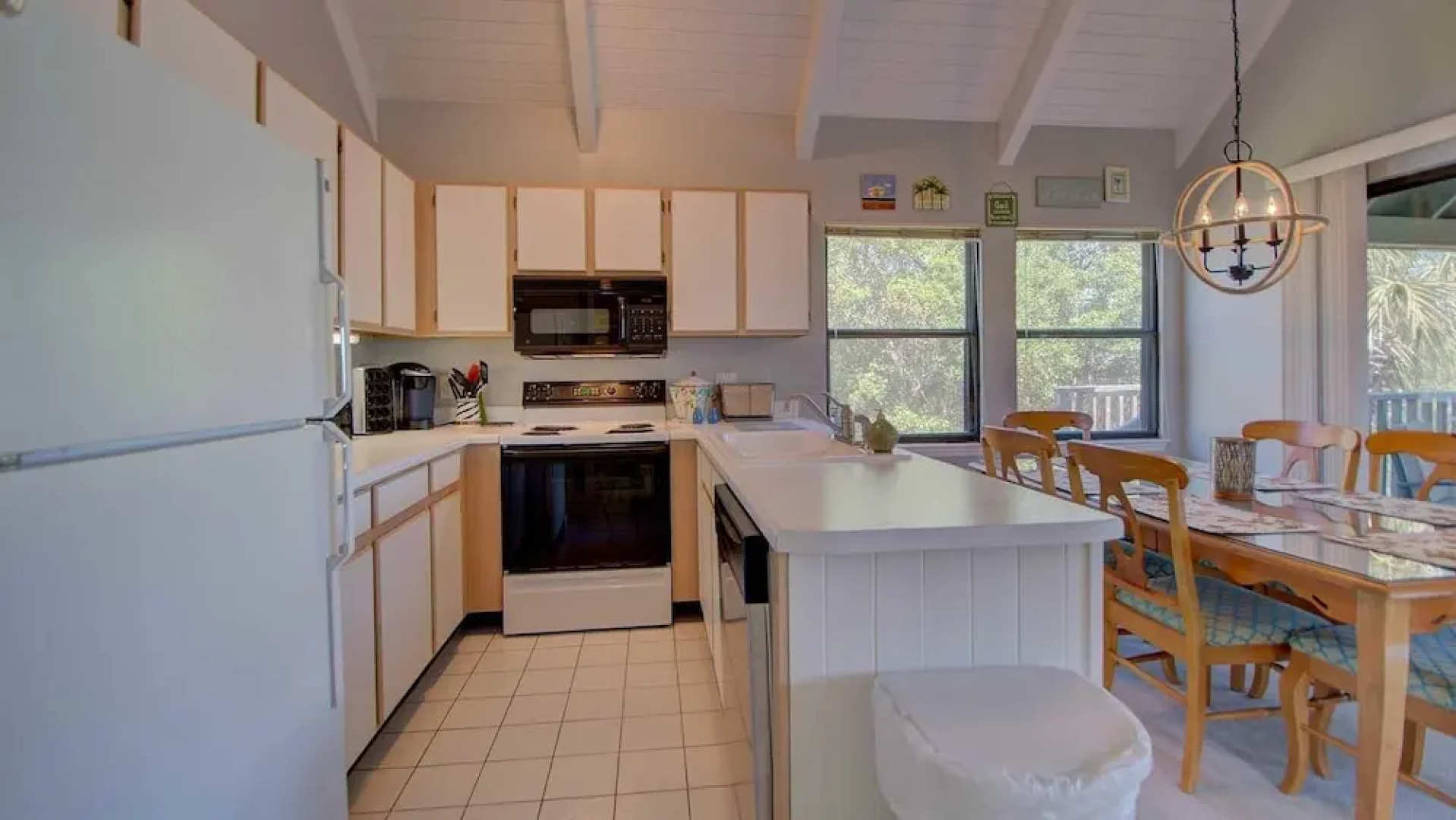 Spot Tail 3 Bedroom Villa