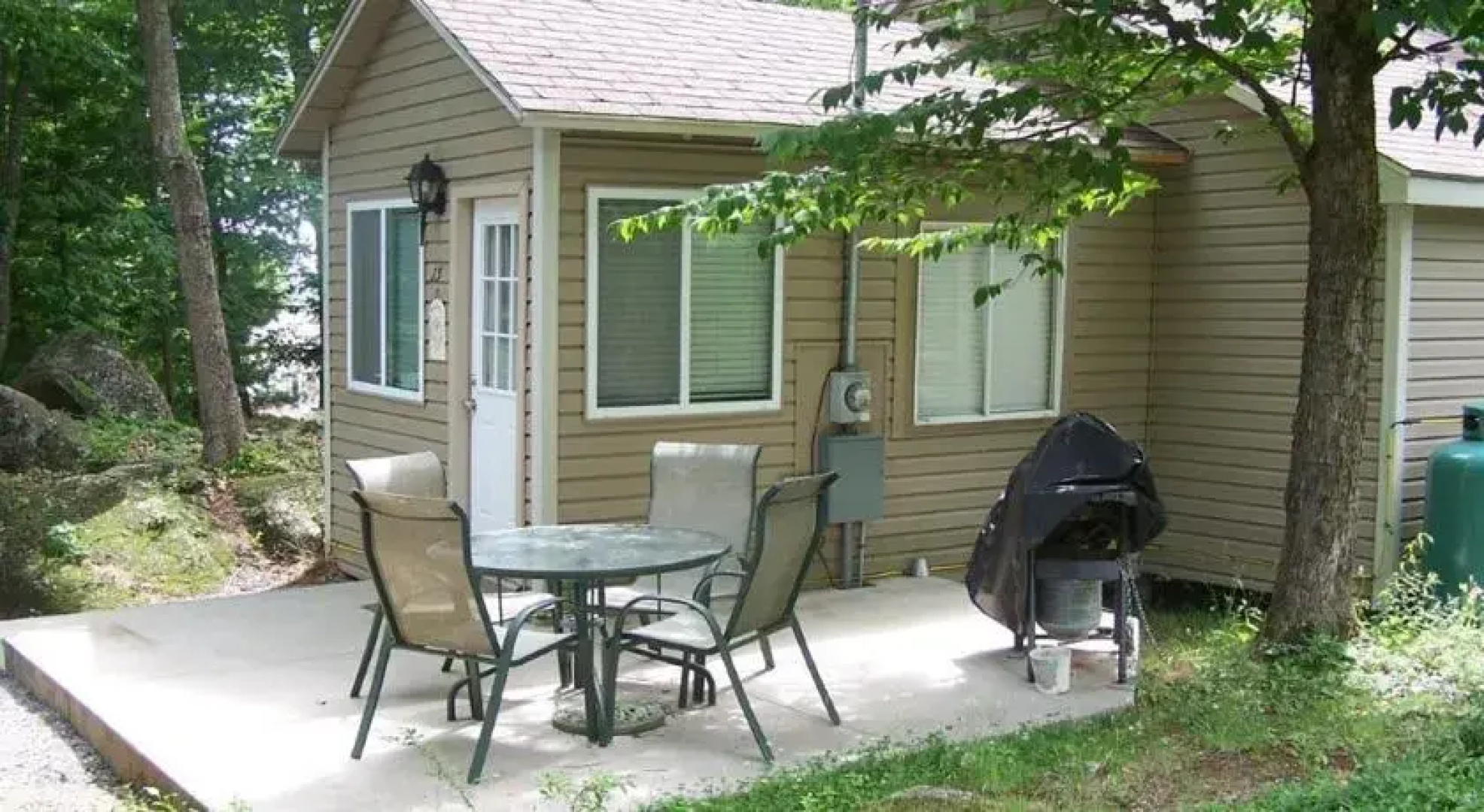 Lighthouse Inn Cottages
