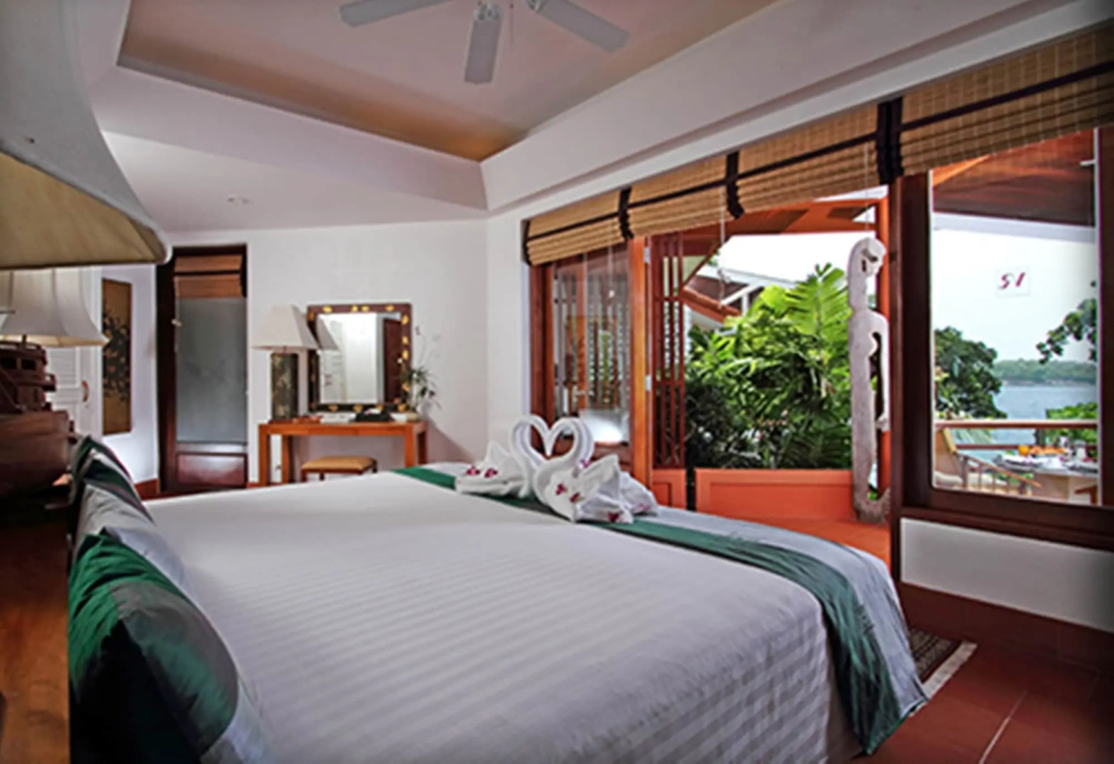 Mom Tri's Villa Royale