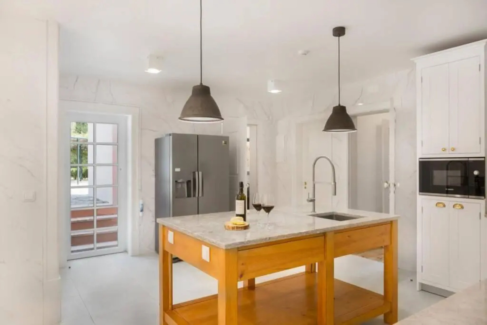 Amazing 4 bedroom Villa with POOL, View & Garden