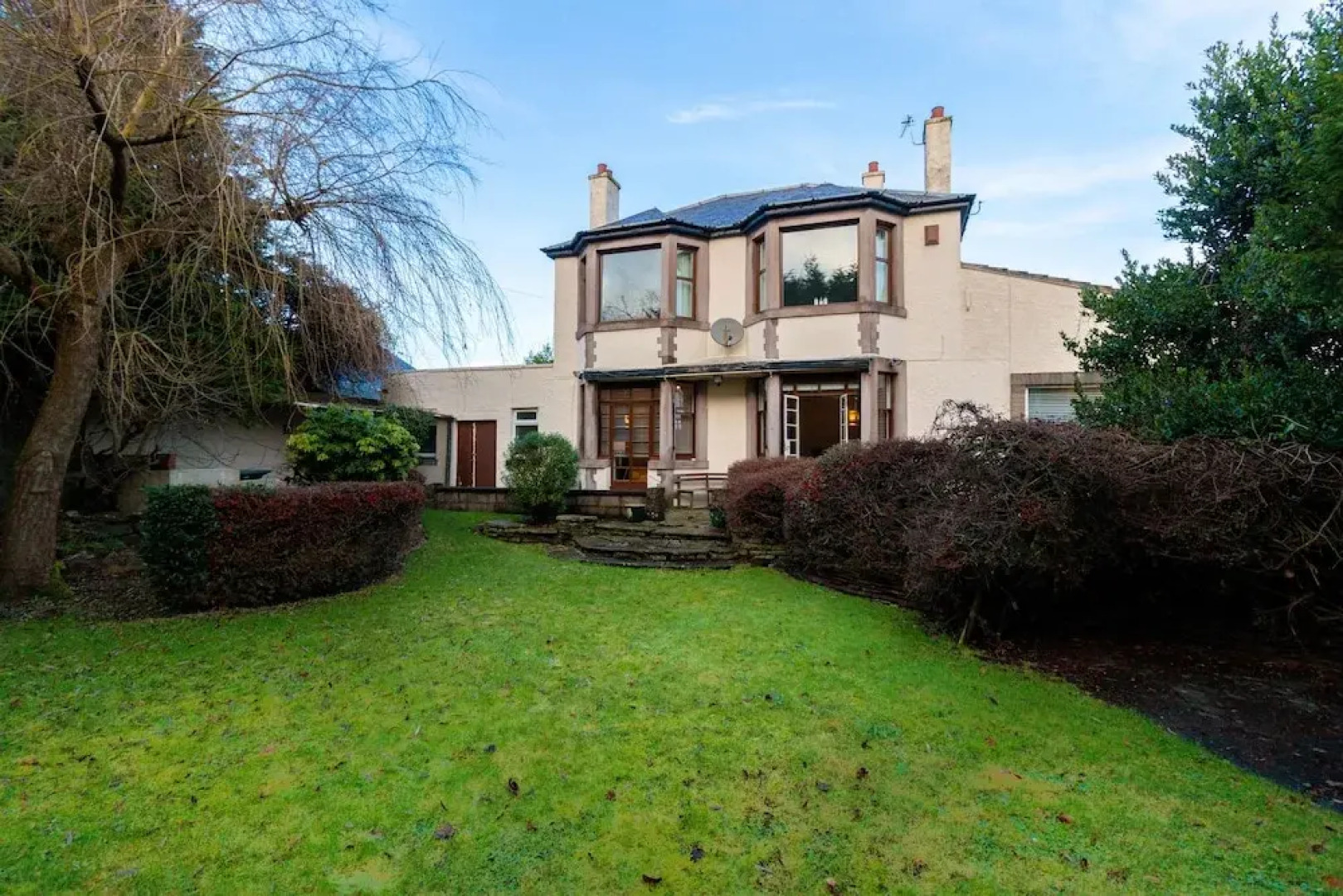 3 Chimneys Apartments