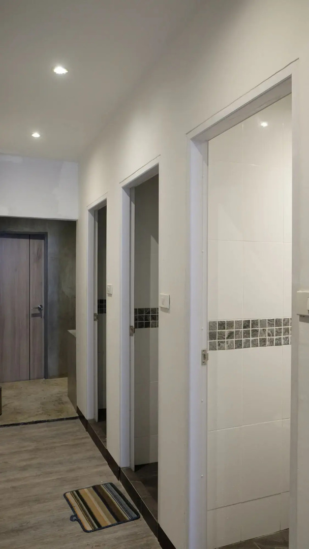 Sleep With Me Bangkok - BTS Phra Khanong