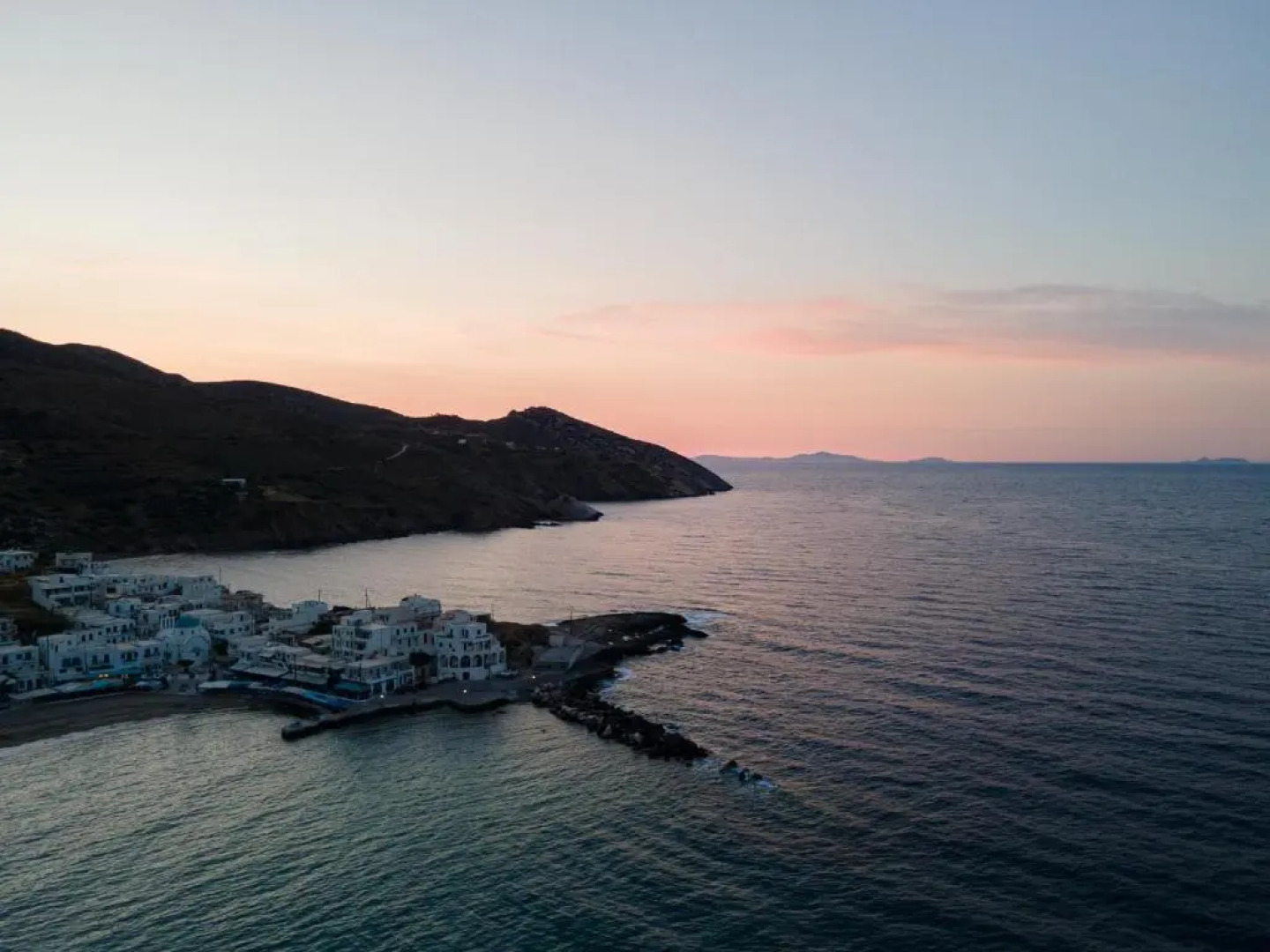 white house apollon naxos