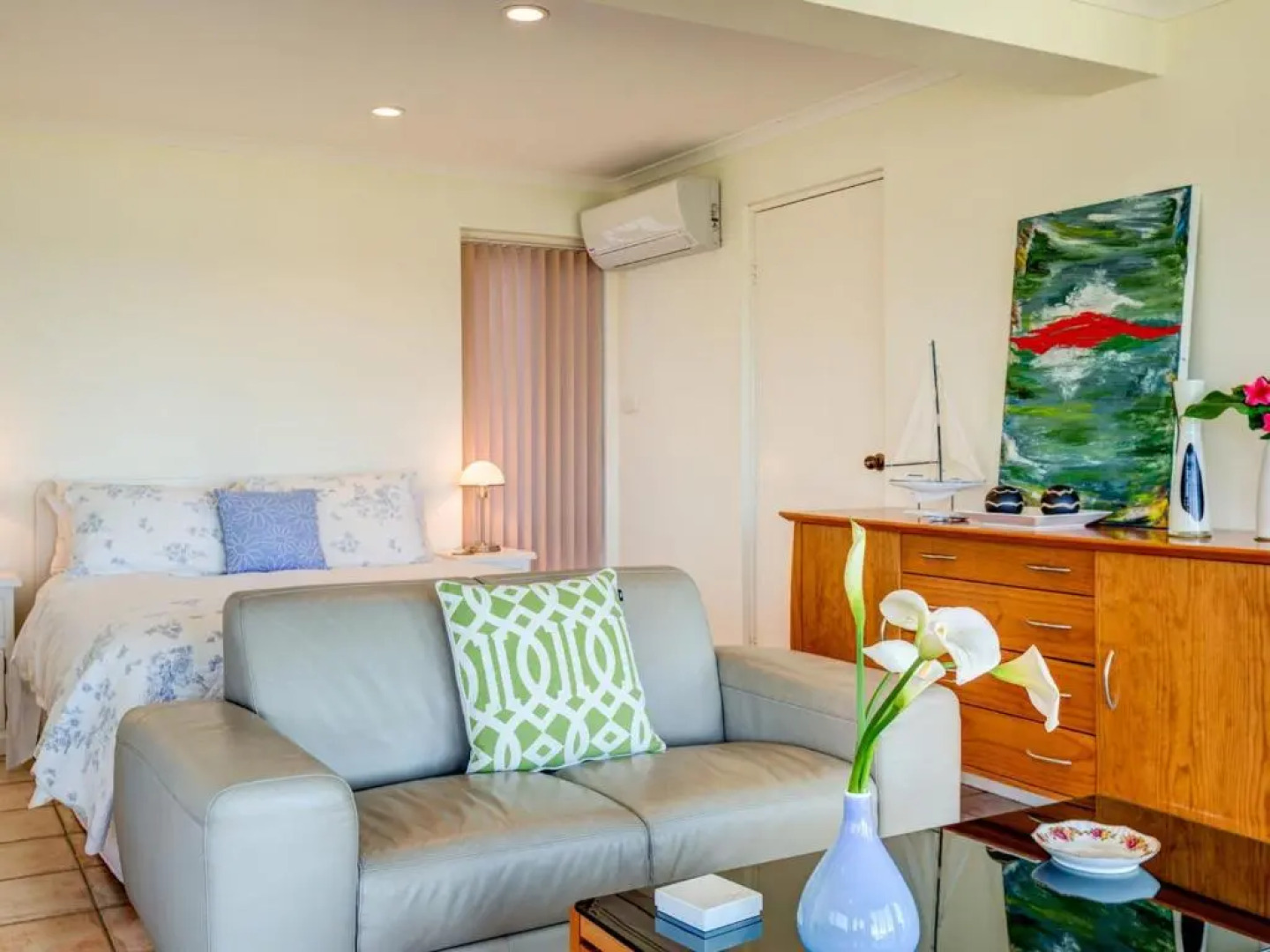 ALEXANDRA SUITE Gerroa 4pm Check Out Sundays