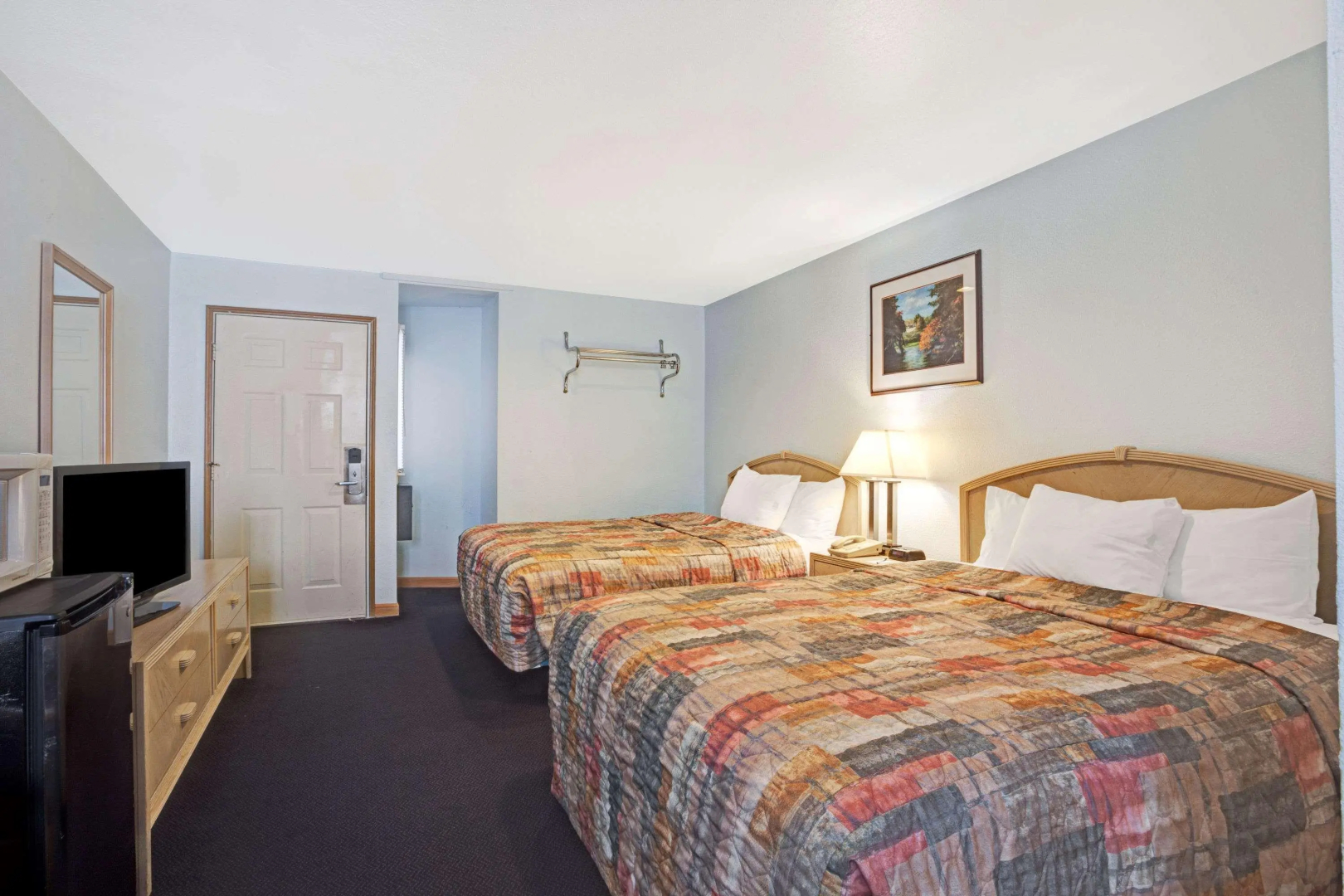 Travelodge by Wyndham Seattle North of Downtown