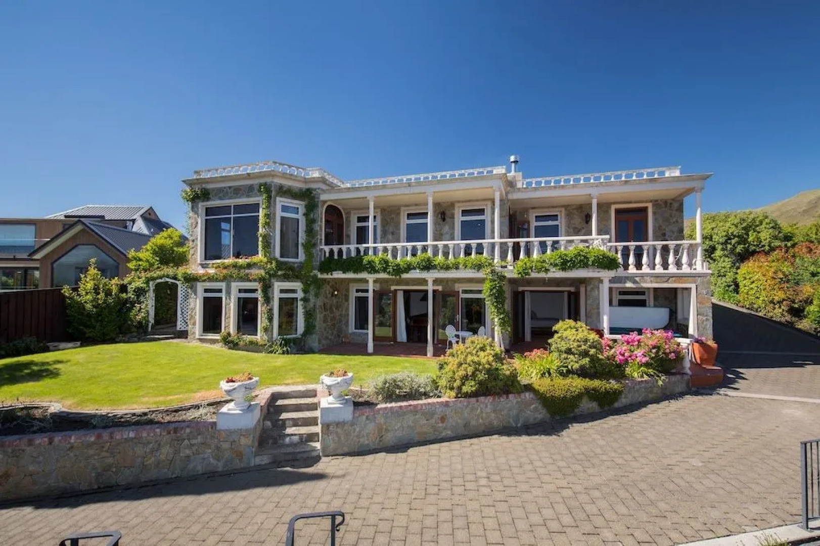 The Manor - Wanaka Unlocked