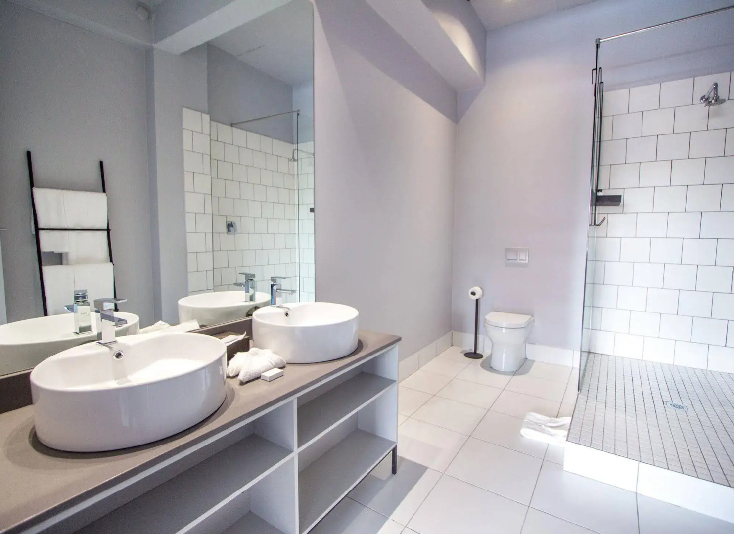 Hallmark Hotel by BON Hotels