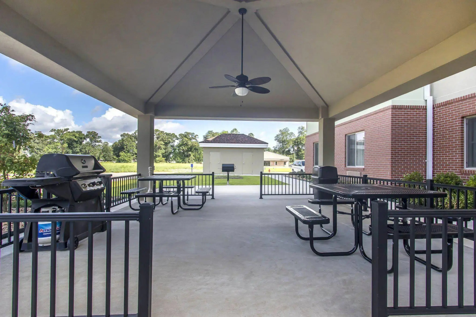 Suburban Studios Donaldsonville - Gonzales