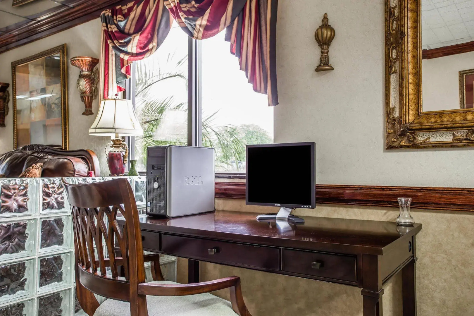 Quality Inn & Suites Ft. Jackson Maingate