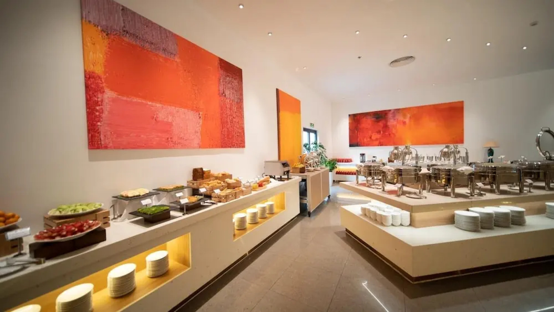 The Western Seaview Cam Ranh Condotel