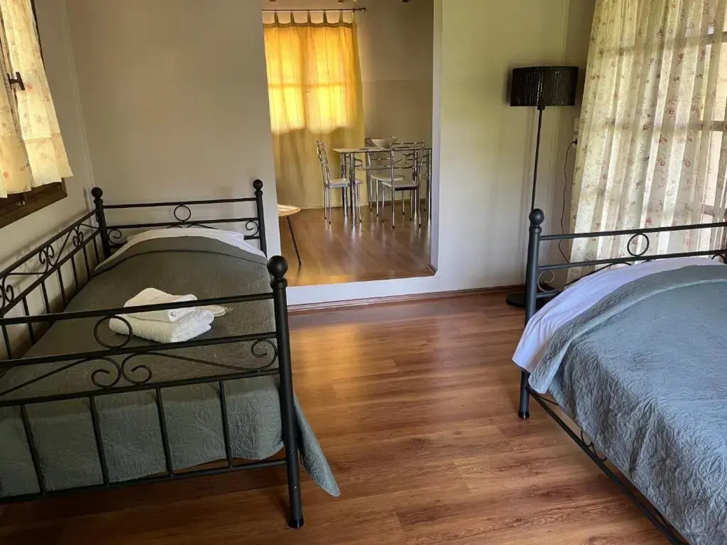 Les Olives Woodhouse