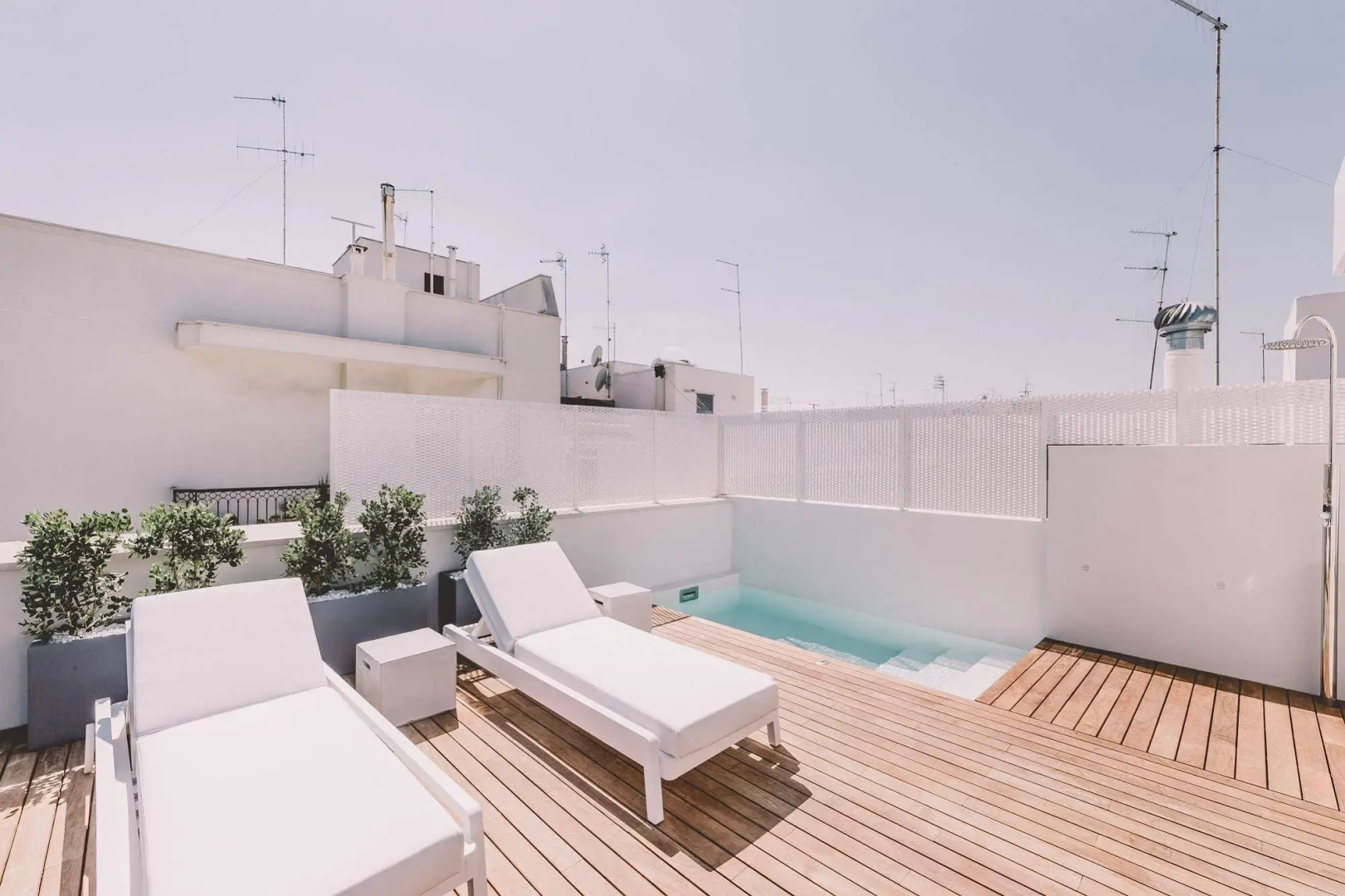 Cinquevite Rooms & Pool