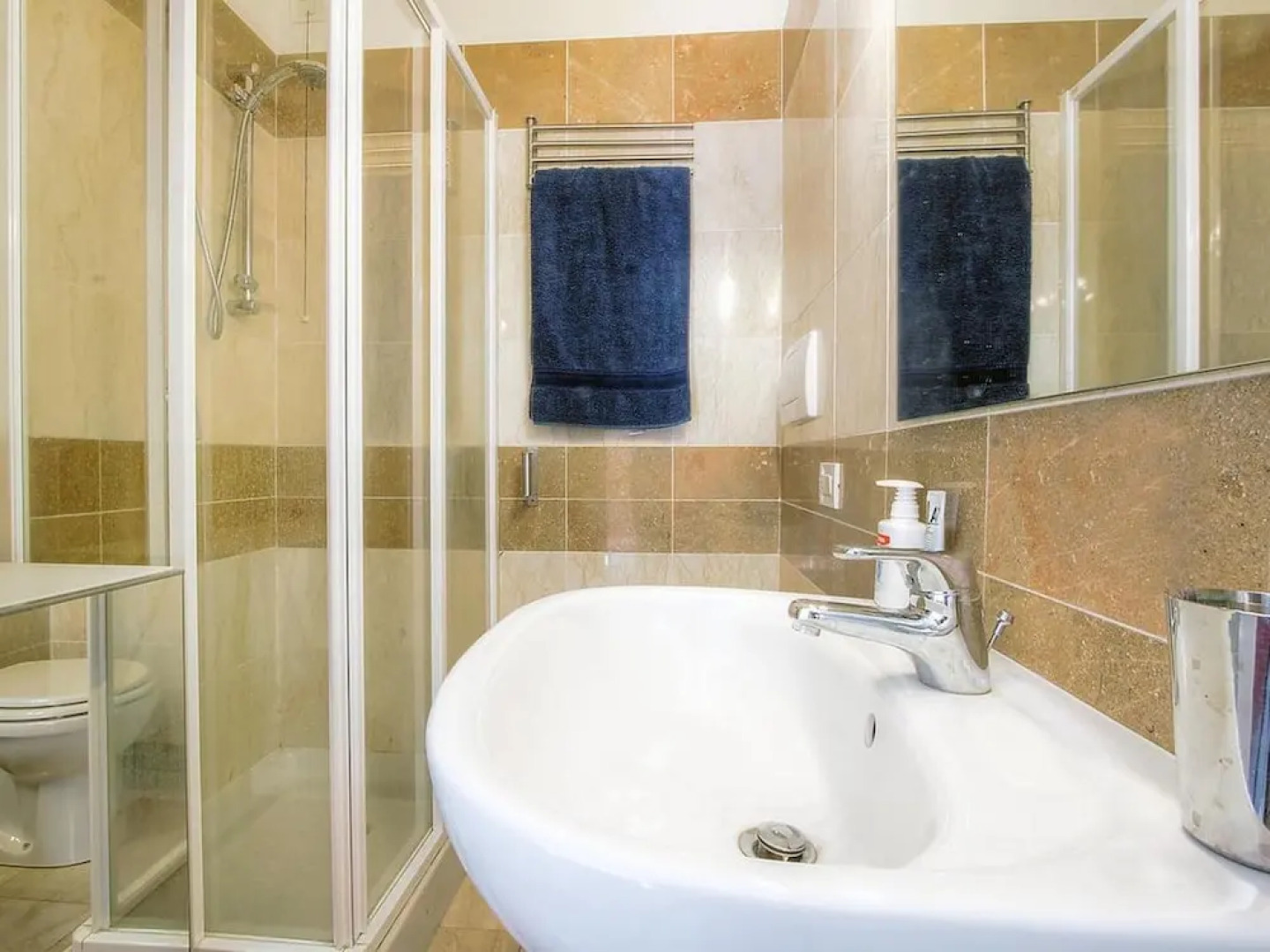 Apartment With one Bedroom in Calambrone, With Wonderful sea View, Shared Pool, Enclosed Garden - Near the Beach