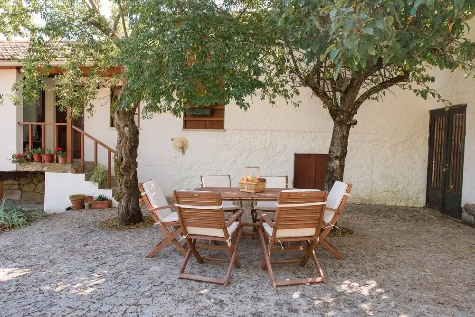 Villa With 5 Bedrooms in São Pedro do Sul, With Wonderful Mountain View, Private Pool, Furnished Garden