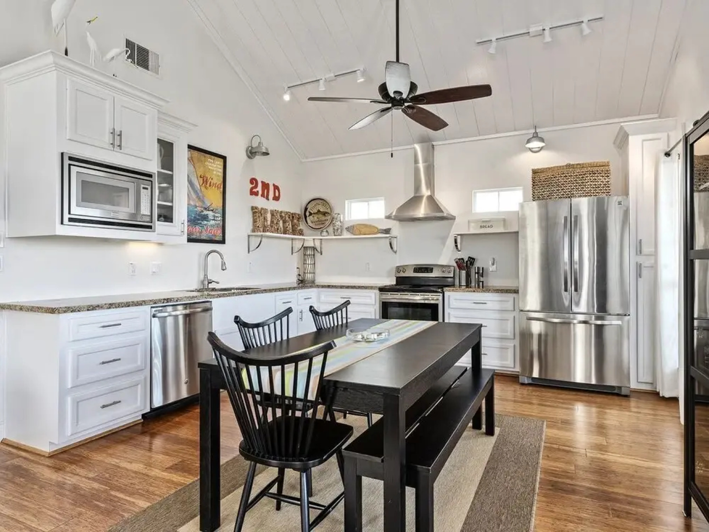 Shore Enuff - 3 Br Home