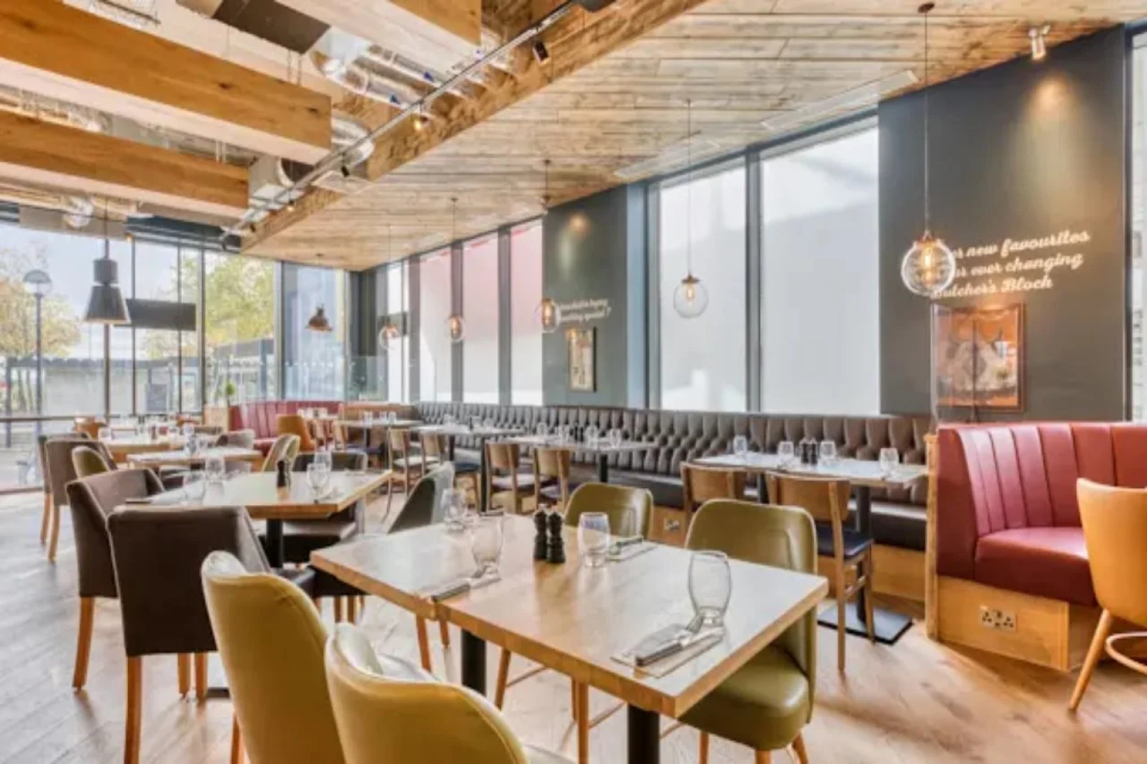 Premier Inn Milton Keynes Central - Avebury Boul