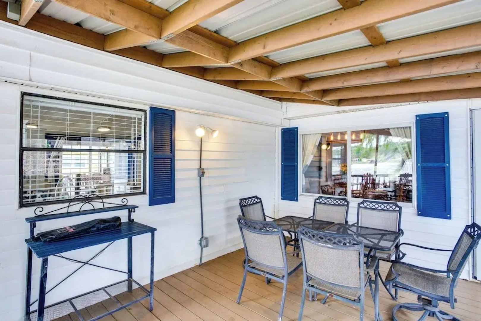 Hot Tub & Dock: Lakefront Mabank Home