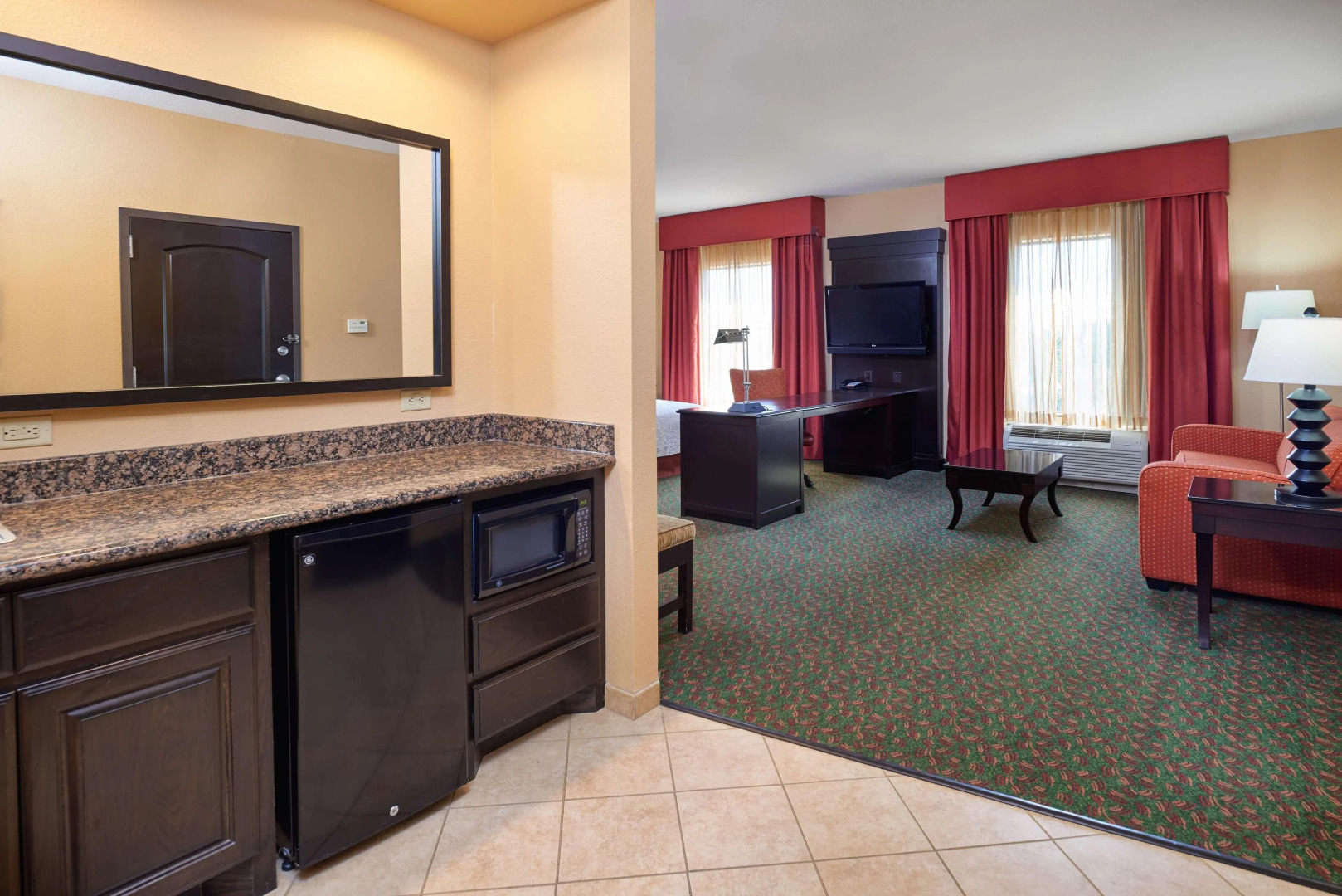 Hampton Inn & Suites Waco-South