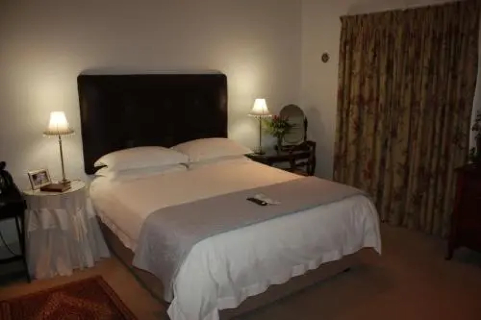 Hermanus Dorpshuys Guesthouse