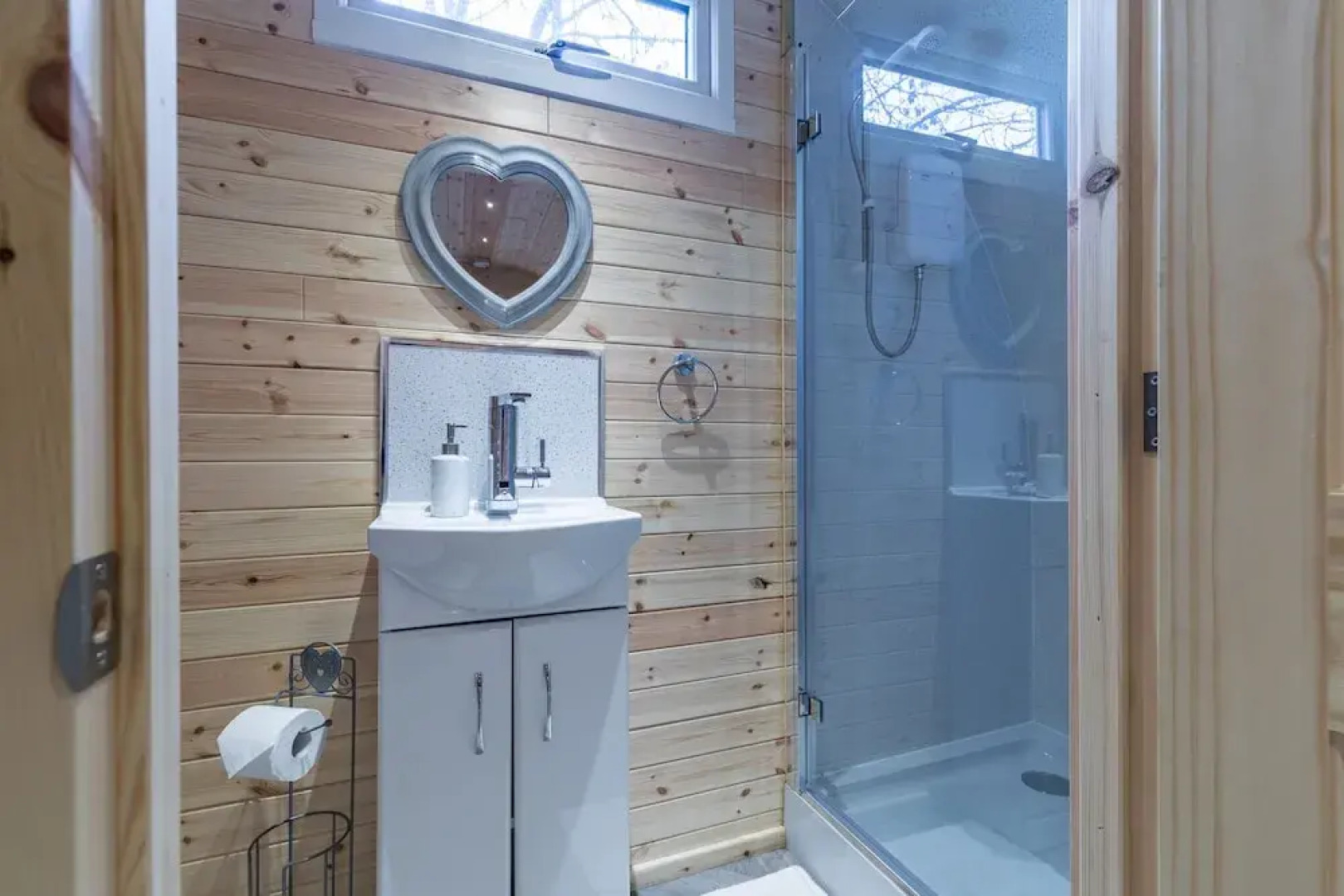 The Lodge at Brambles Farm