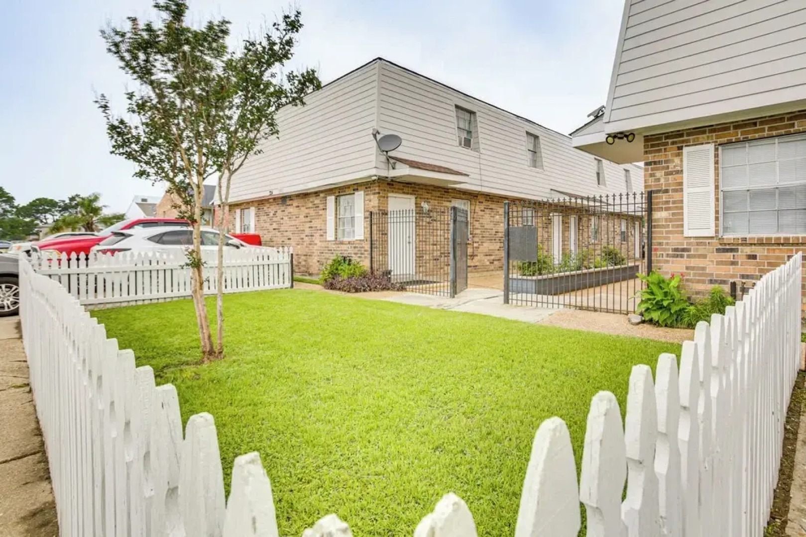 Convenient Kenner Unit w/ Patio - 1 Mi to Airport!