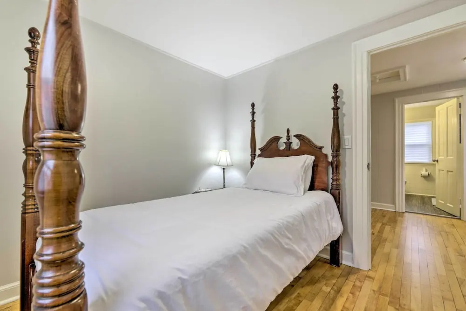 Charming Hamden Home: 2 Mi to Yale University