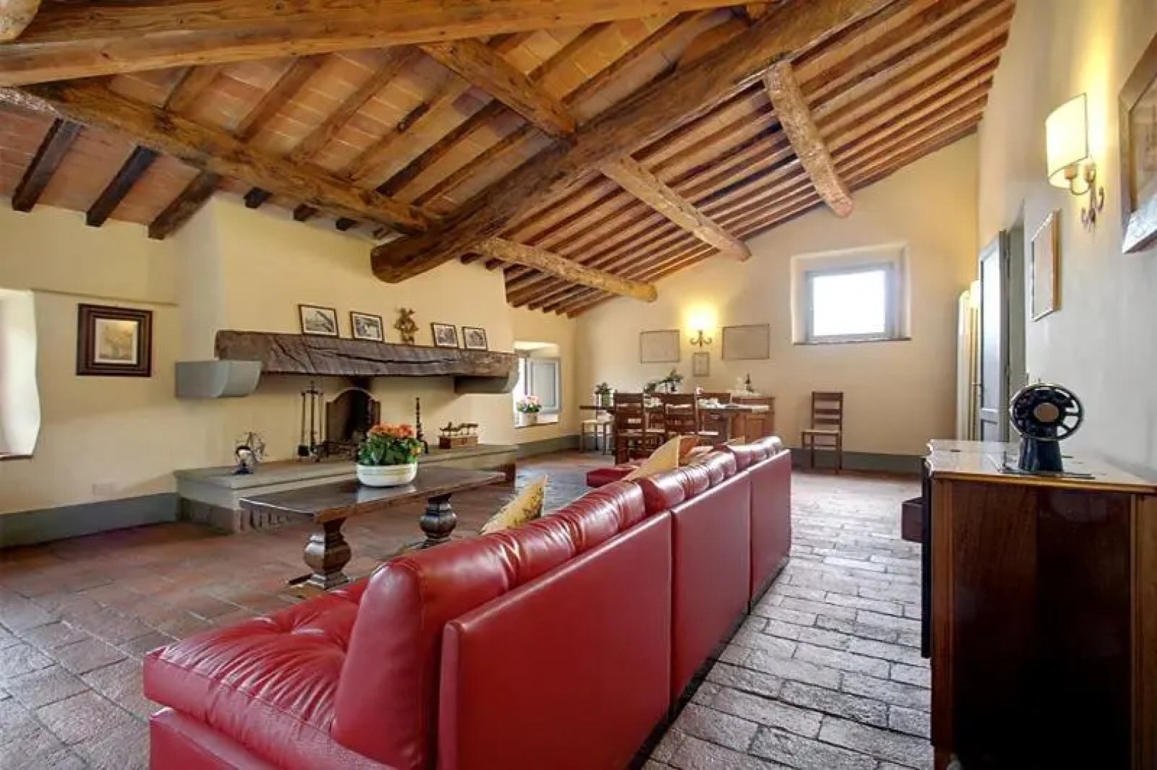 Casaglia 2 · Apartment With Shared Pool