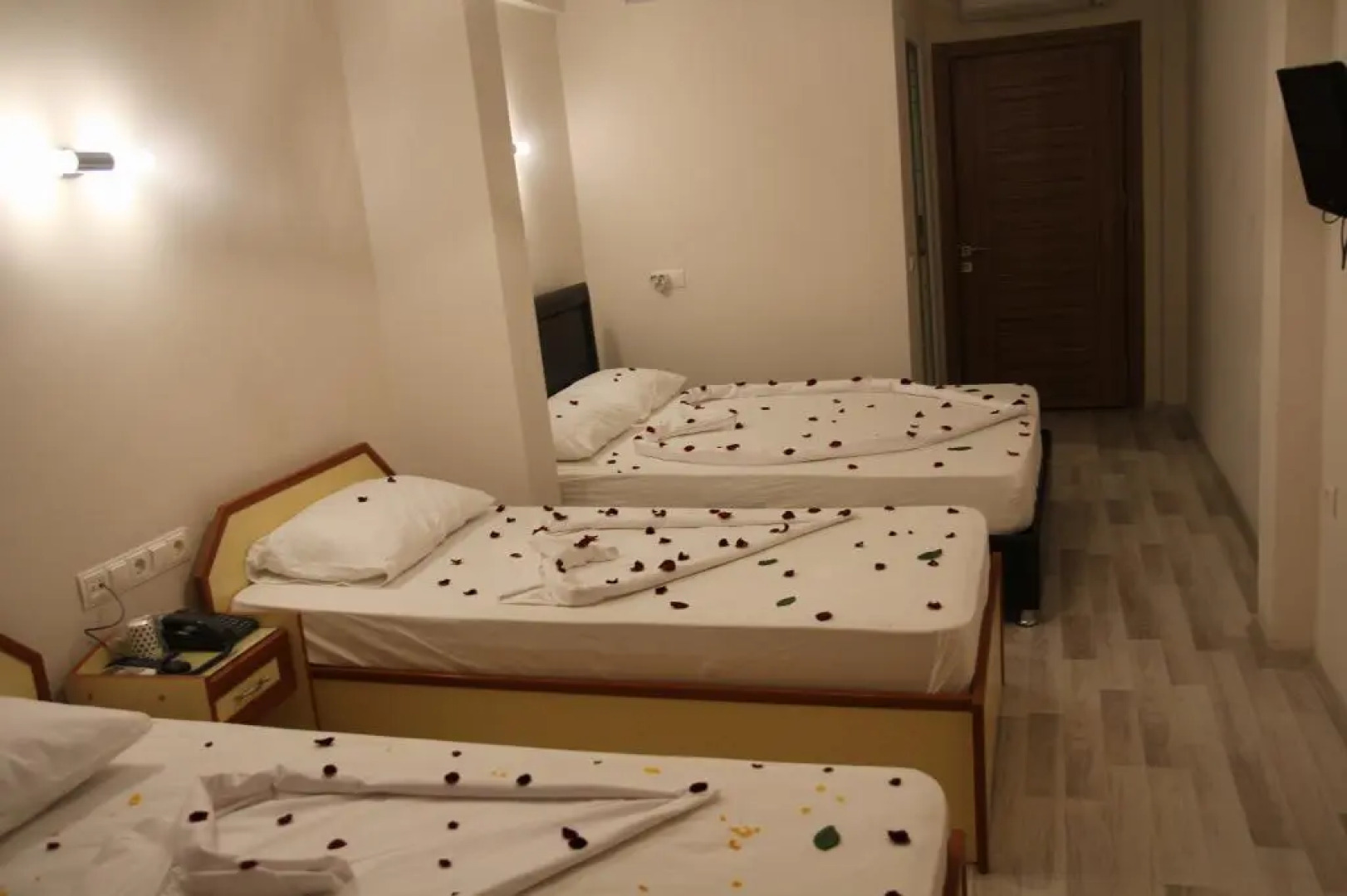 Dostlar Hotel