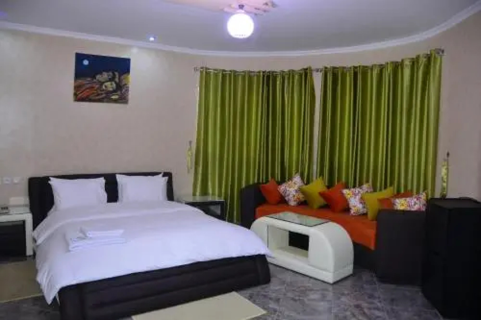 Hotel Hadaik Ain Asserdoune