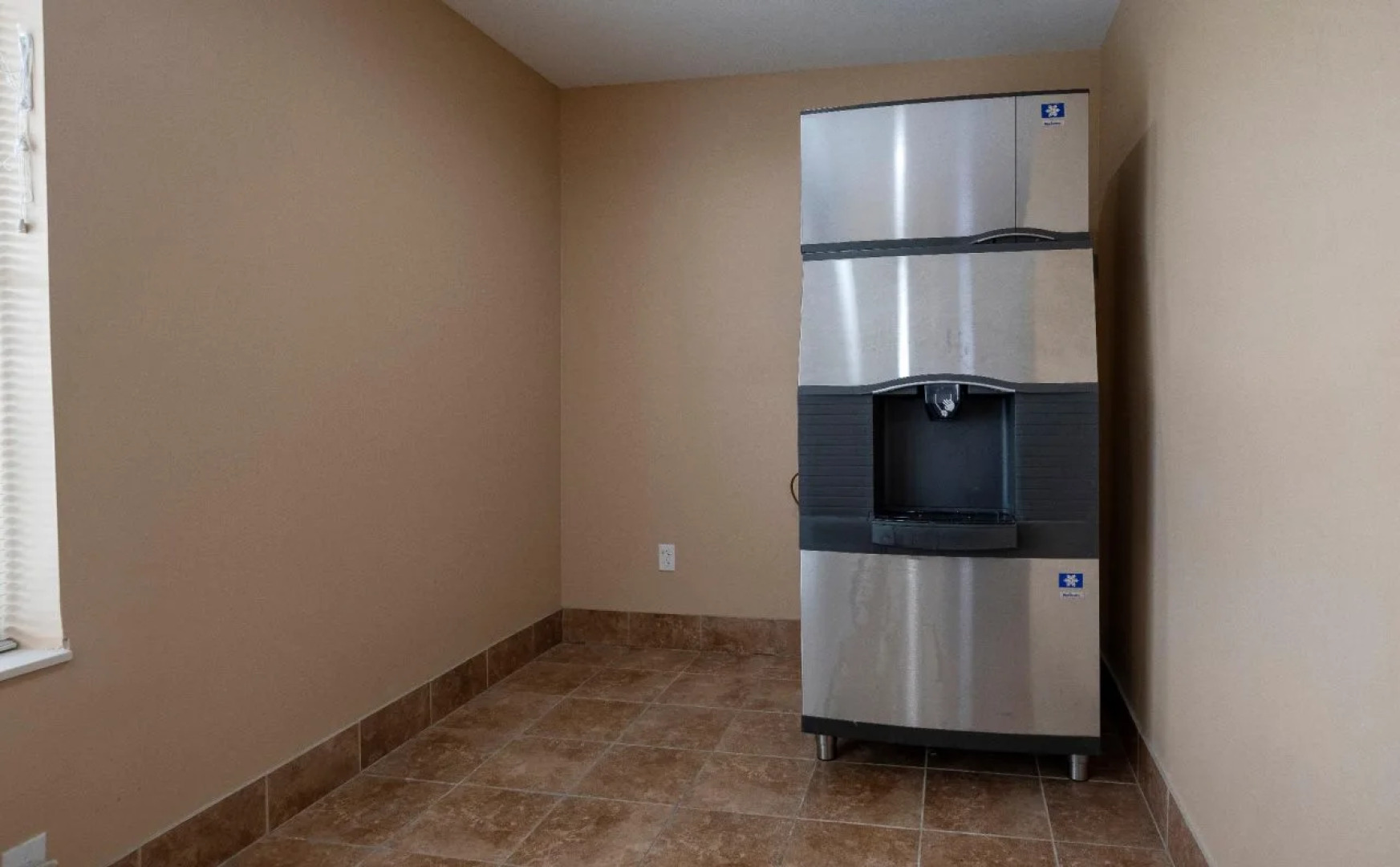 Saffron Inn & Suites