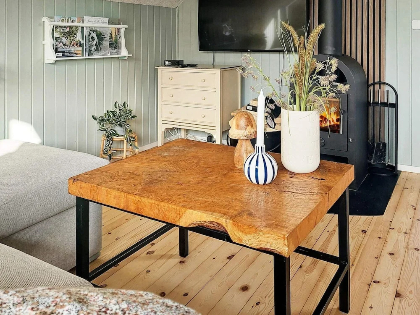 Modern Coastal Retreat in Eno-by Traum