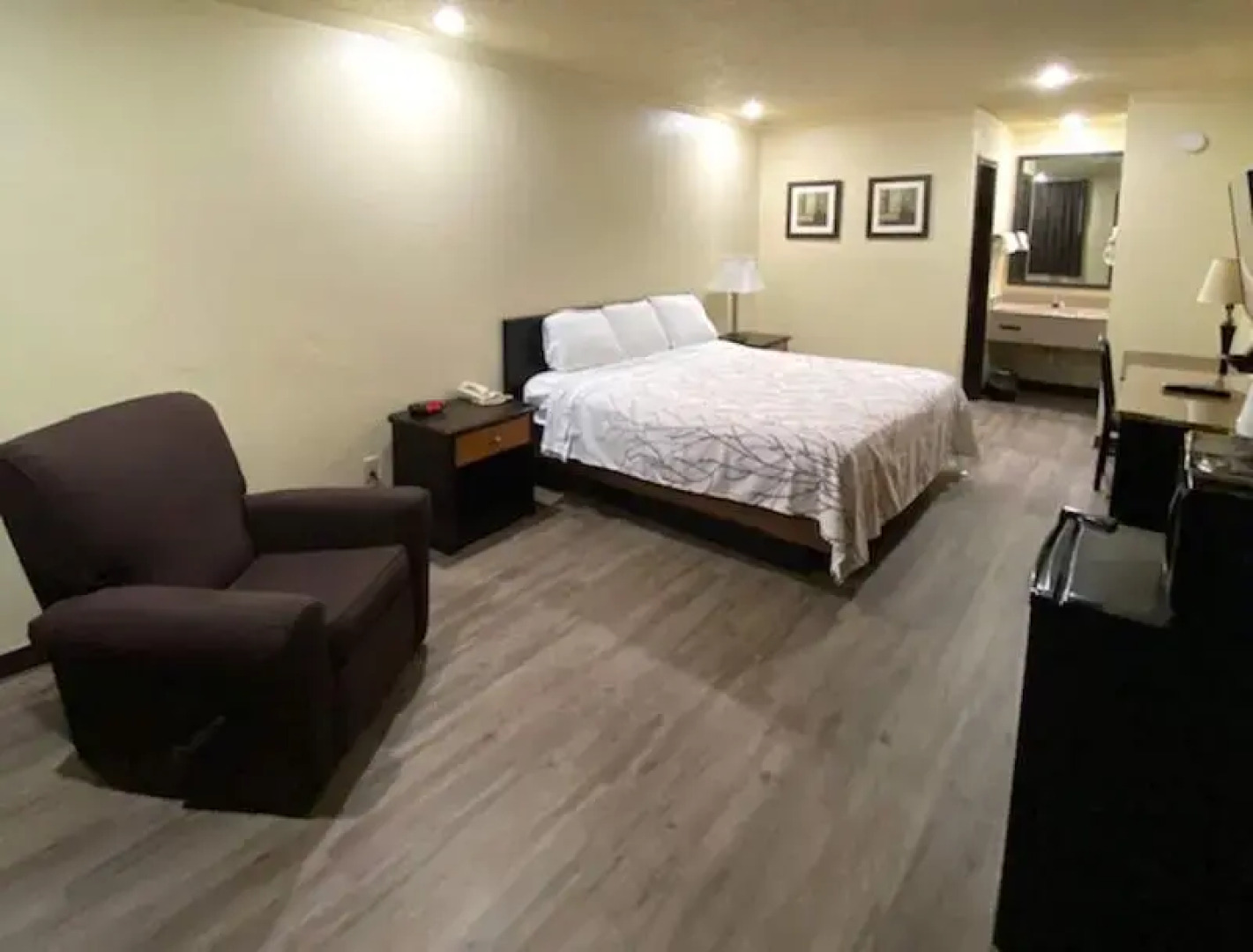 Travelers Inn Elizabeth City