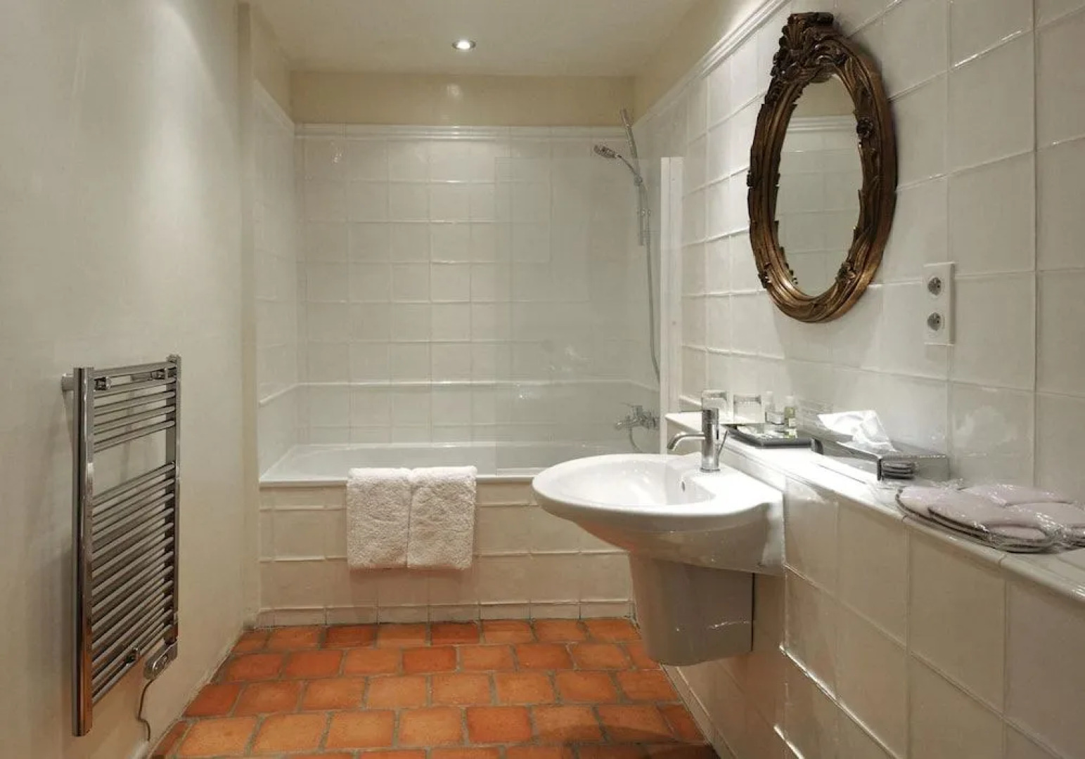 Chateau Le Mas De Montet