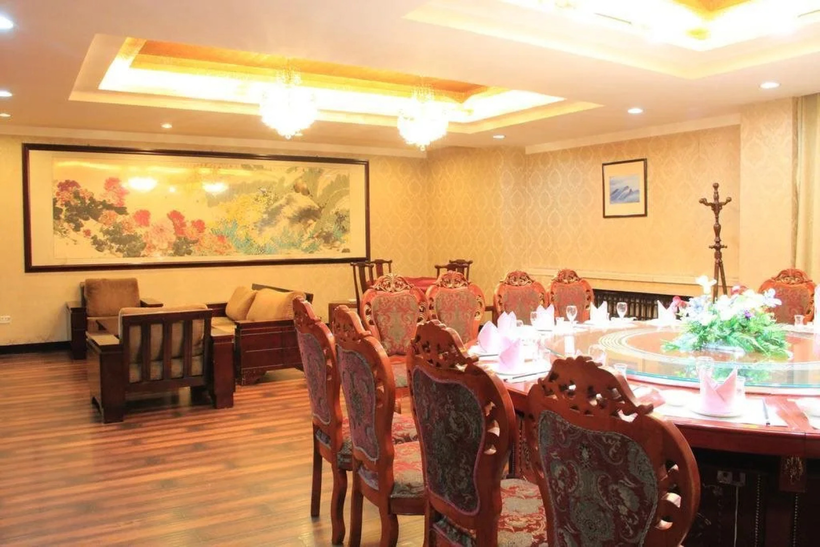 Wudangshan Taihe Xuanwu Hotel