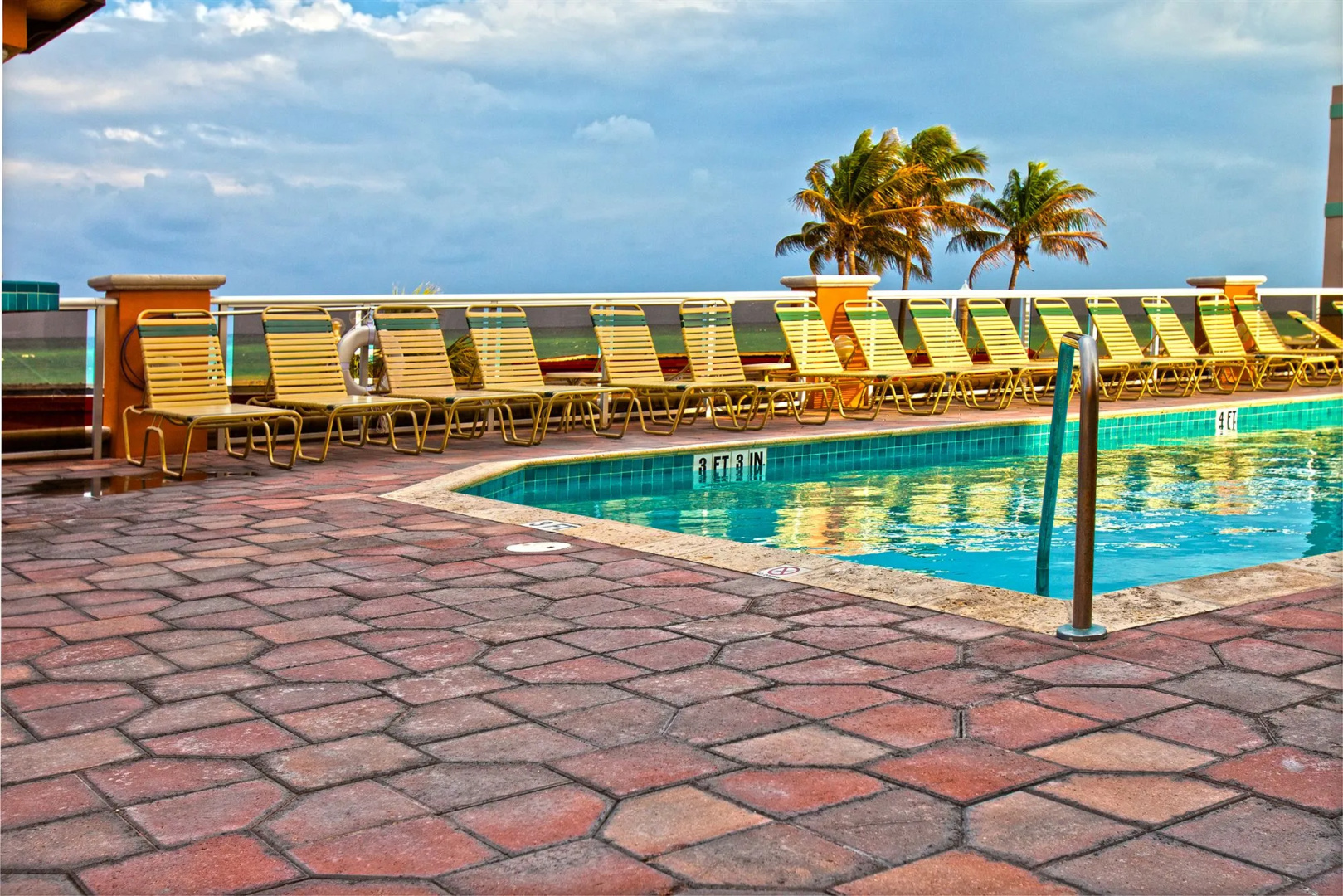 Hollywood Beach Tower