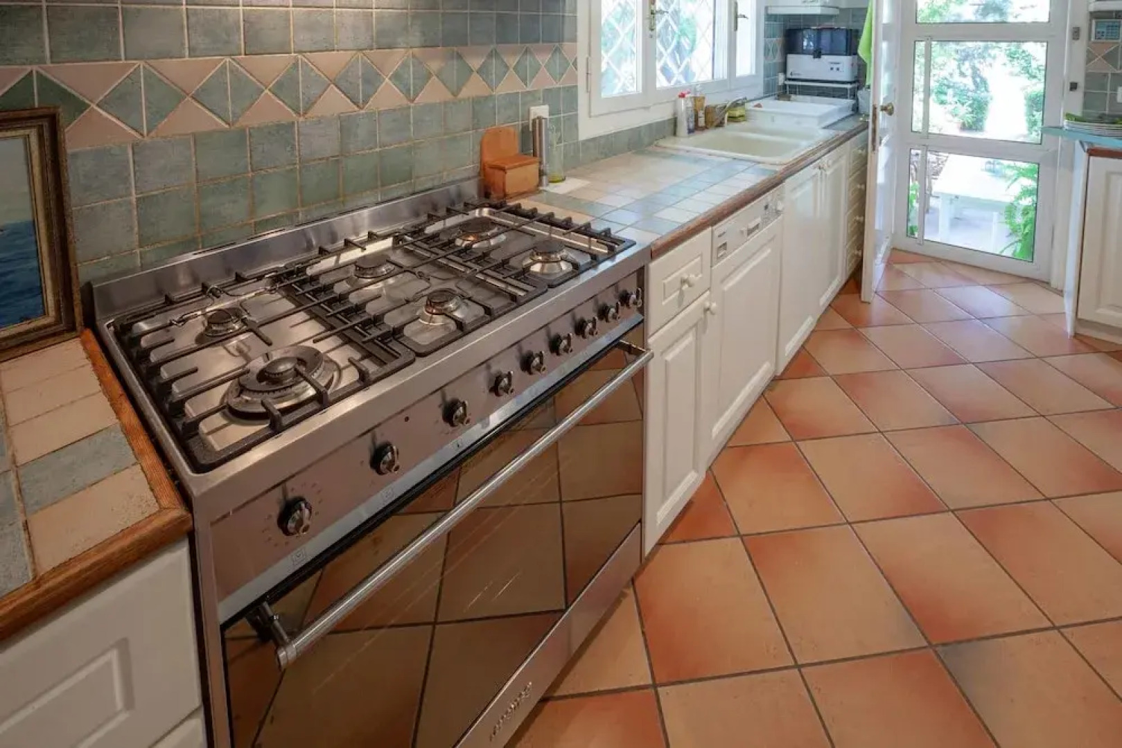 Beautiful mini eco farmhouse