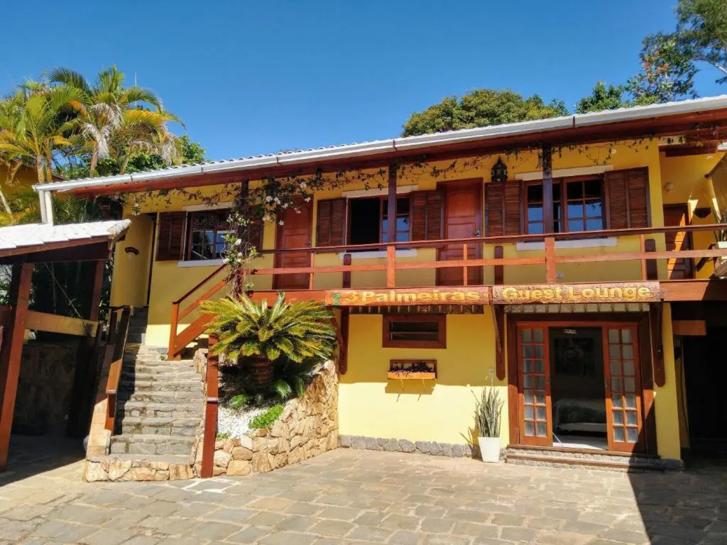 3 Palmeiras Guest Lounge