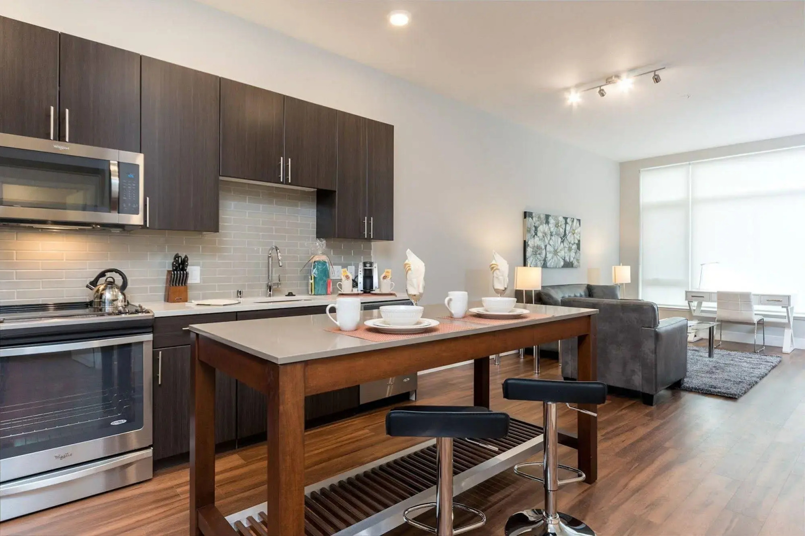 Global Luxury Suites at Mountain View