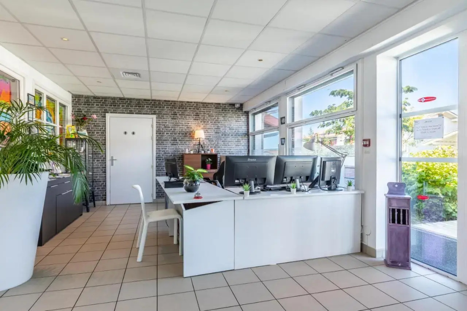 Bella Vista Guest Center Pays Basque