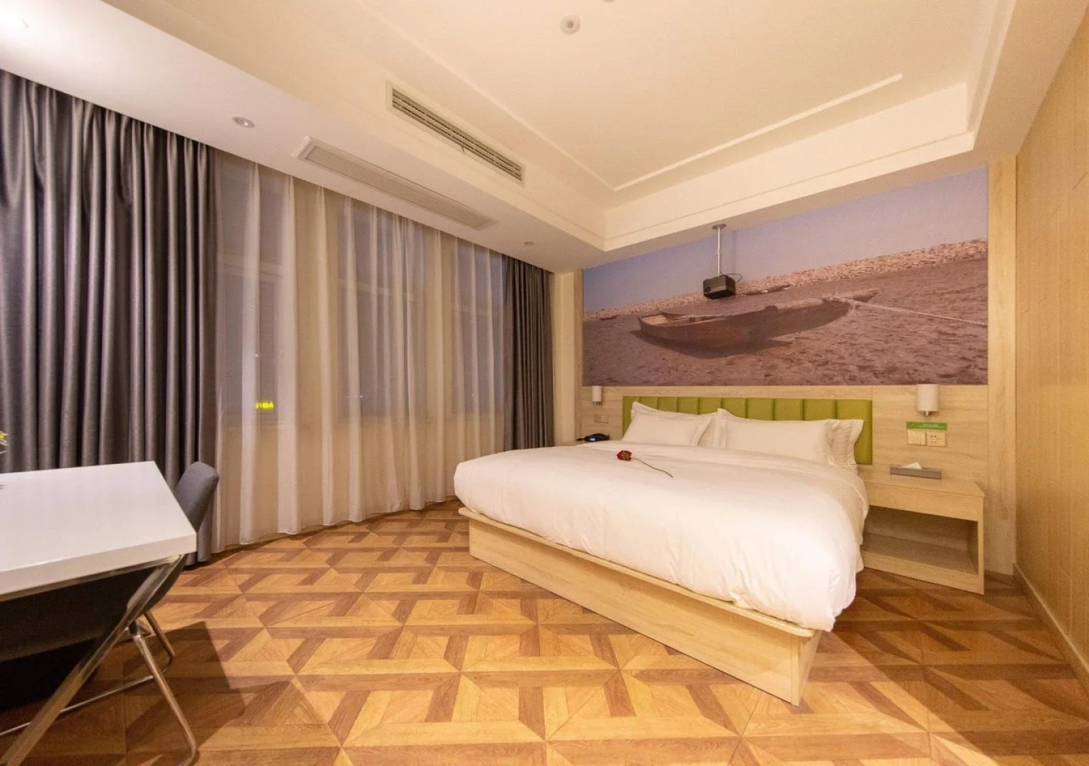 ibis Styles NT Shimao Plz