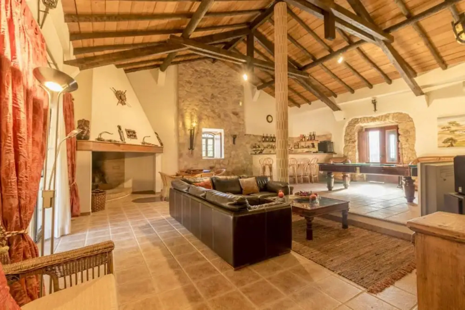 Villa - 7 Bedrooms with Pool and WiFi - 107981