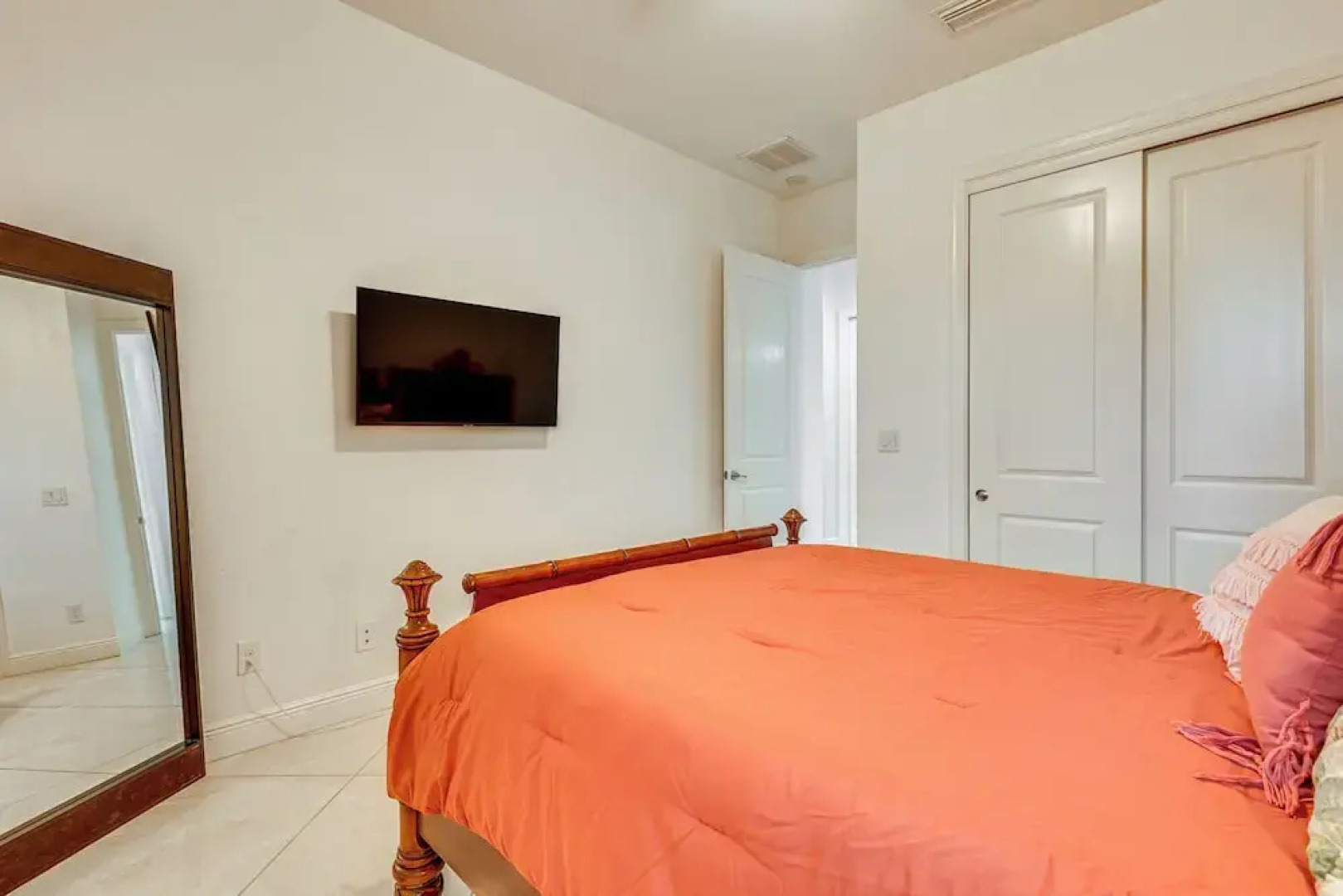 Pet-friendly Home w/ Fenced Yard in Fort Myers!